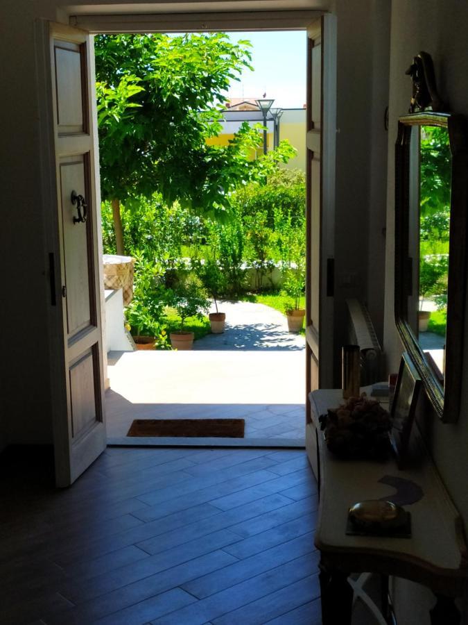 B&B Villa La Bouganville Camaiore Eksteriør billede