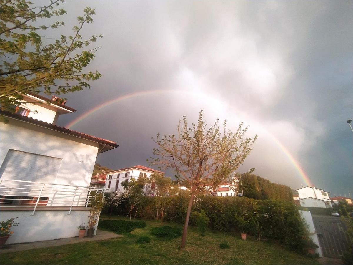 B&B Villa La Bouganville Camaiore Eksteriør billede