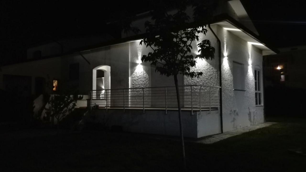 B&B Villa La Bouganville Camaiore Eksteriør billede